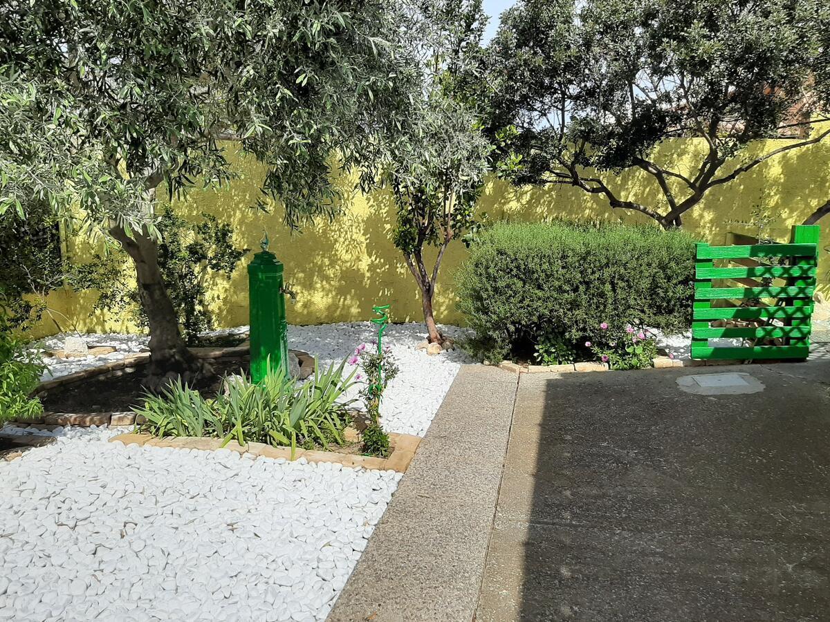 קפיטנה Artistika Golden Apartment מראה חיצוני תמונה