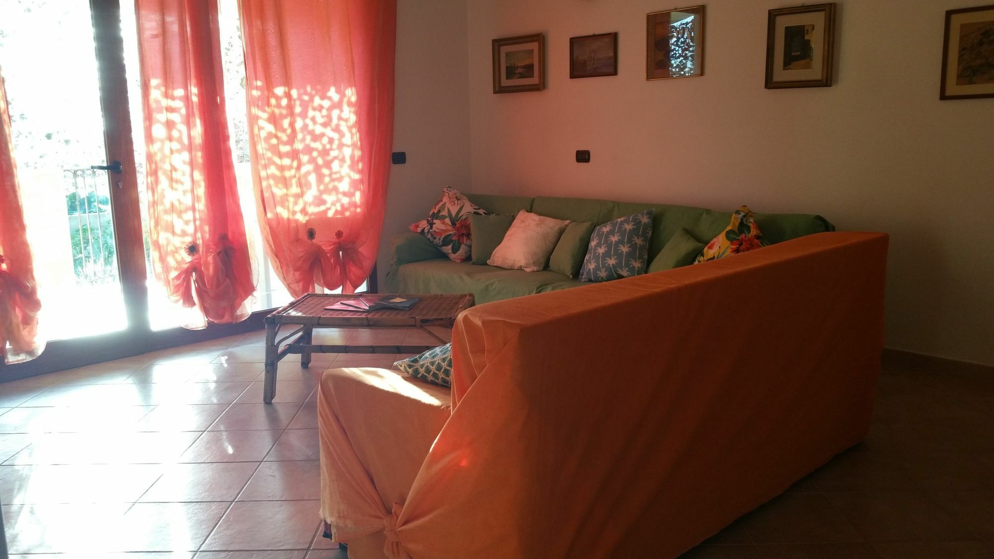קפיטנה Artistika Golden Apartment מראה חיצוני תמונה